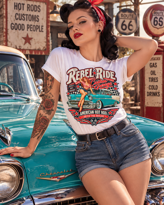 Rebel Ride – Custom Garage Pin-up Ladies T-Shirt weiß am Model