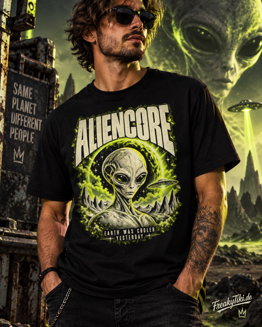 Produktansicht des schwarzen FreakyTiki Aliencore T-Shirts mit Alien-Motiv und Schriftzug Earth was cooler yesterday