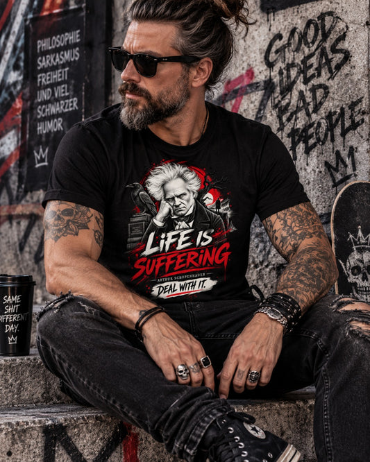 Schopenhauer Life is Suffering Philosophie T-Shirt schwarz am Model – FreakyTiki