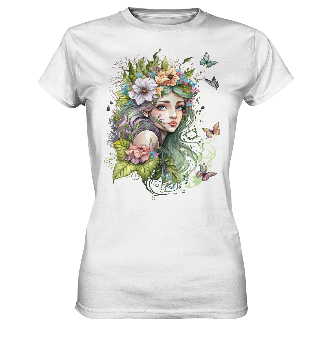 Weißes T-Shirt mit gezeichneter Waldelfe, umgeben von grünen Pflanzen, Blumen und Schmetterlingen