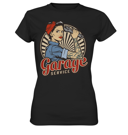 Schwarzes T-Shirt mit Rockabilly-Frau, Schraubenschlüssel und dem Text „Woman at Work“
