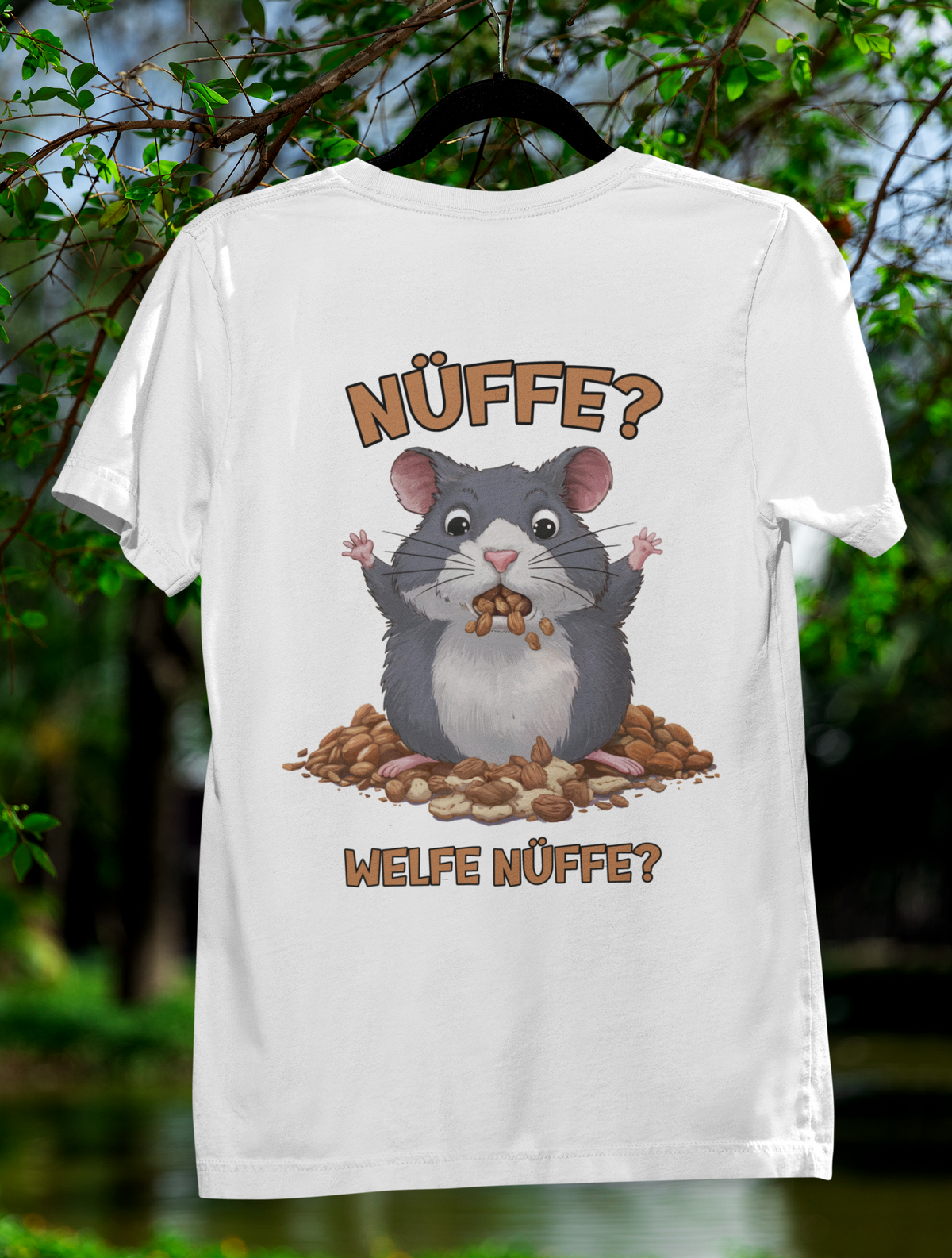 Unisex T-Shirt aus Bio-Baumwolle mit witzigem Hamster-Motiv und Spruch ‚Nüffe? Welfe Nüffe?‘ – niedliches Design in Schwarz, Weiß oder Natur