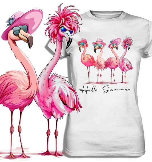 Damen Premium T-Shirt in Weiß mit vier Flamingos in Beachlaune und Retro Schriftzug „Hello Summer“, leicht tailliert, Sommerdesign Vorderansicht
