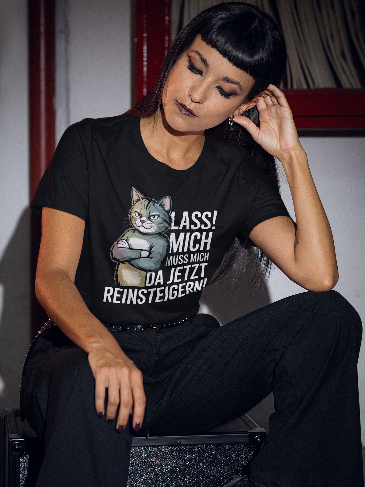 Lass mich. Ich muss mich da jetzt reinsteigern. Angry Cat | Premium T-Shirt