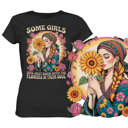Shirt mit Schriftzug und Blumenmotiv, Spruch unten rechts vergrößert dargestellt