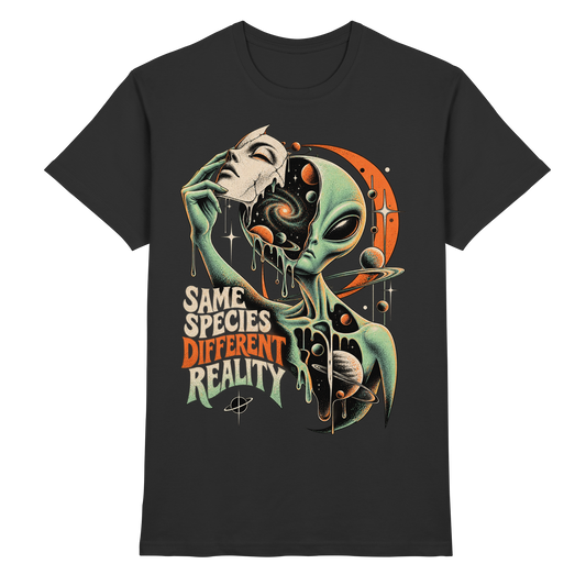 Schwarzes T-Shirt mit Alien mit menschlicher Maske und Planeten mit Same Species Different Reality