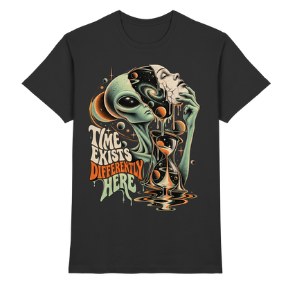 Schwarzes T-Shirt mit Alien, menschliches Gesicht und Sanduhr mit Time Exists Differently Here