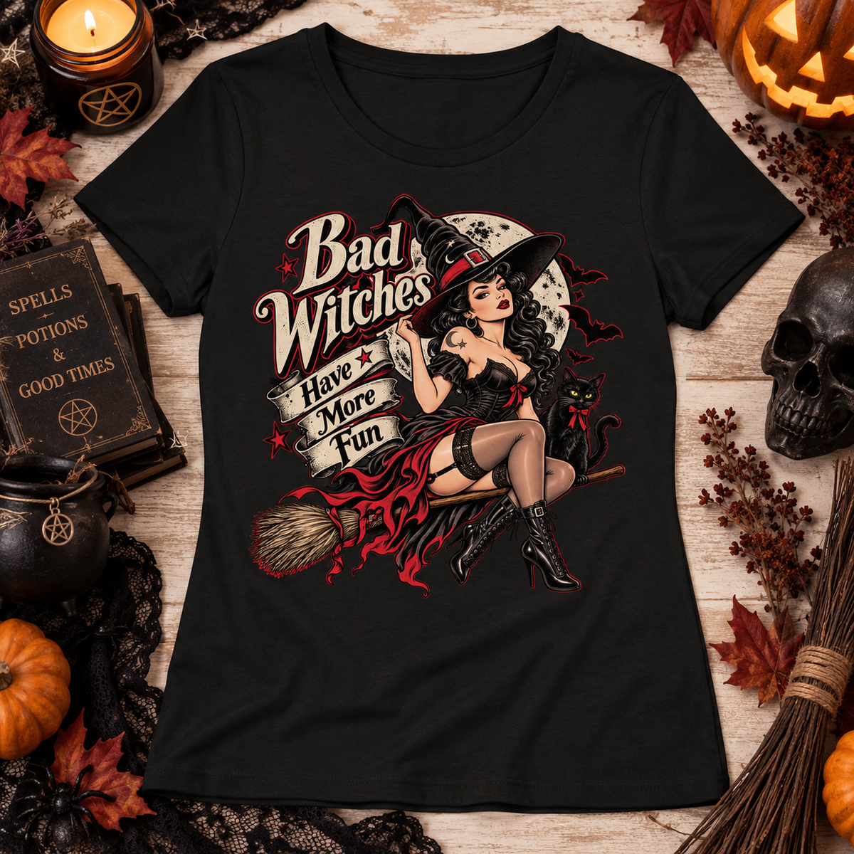 Bad Witches Have More Fun – Halloween Hexe Ladies T-Shirt schwarz Lifestyle Bild 2