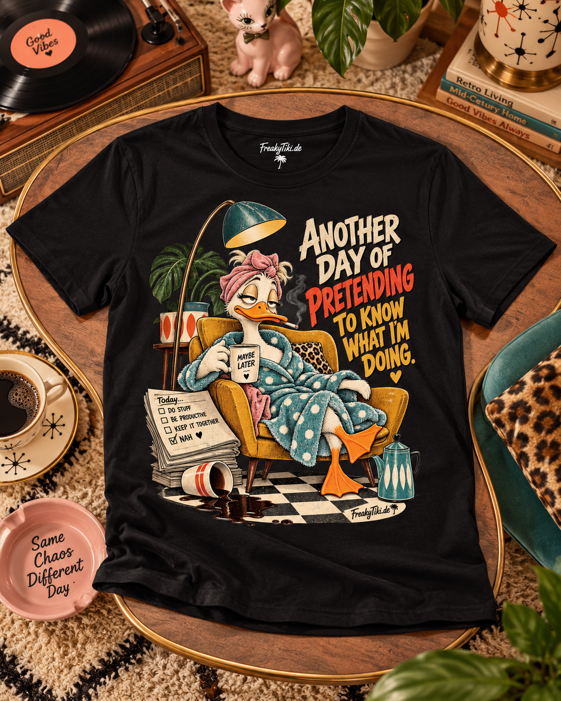 Another Day of Pretending to Know What I’m Doing T-Shirt schwarz Lifestyle Bild 2